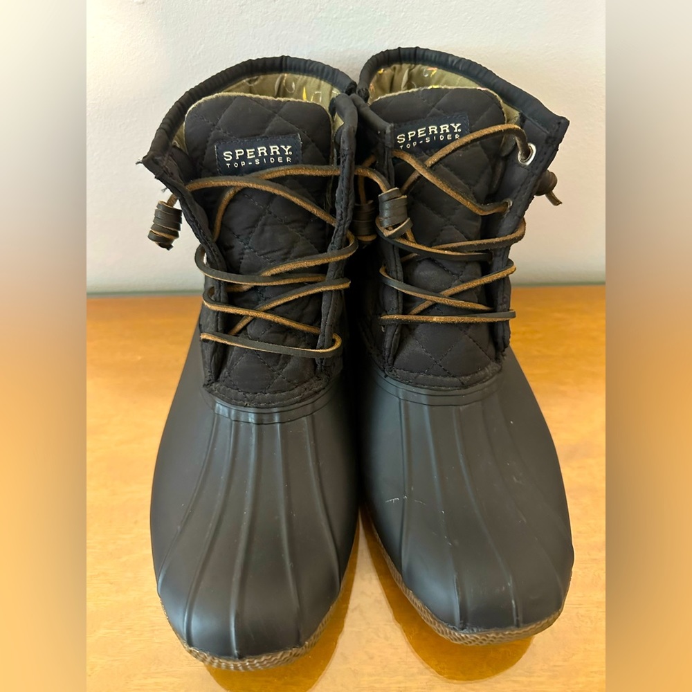 Women's Saltwater Black Quilted Duck Boot